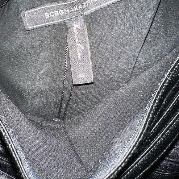 BCBG MAXAZRIA - Mamie - Black one Shoulder dress - Picture 3 of 8